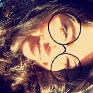 Meet your Posher, Lexi